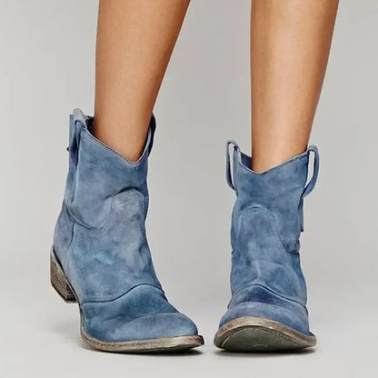Thalia | Stylish Vintage Cowboy